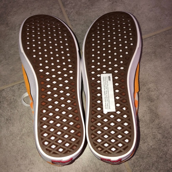 NEW Mens Vans Comfycush Authentic Checker Orange - Picture 5 of 5